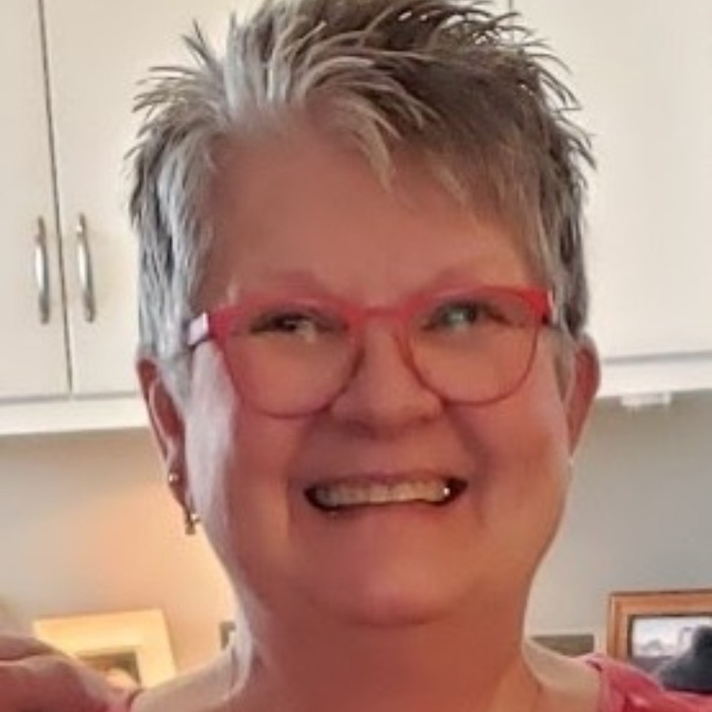 Meet your Posher, Debbie